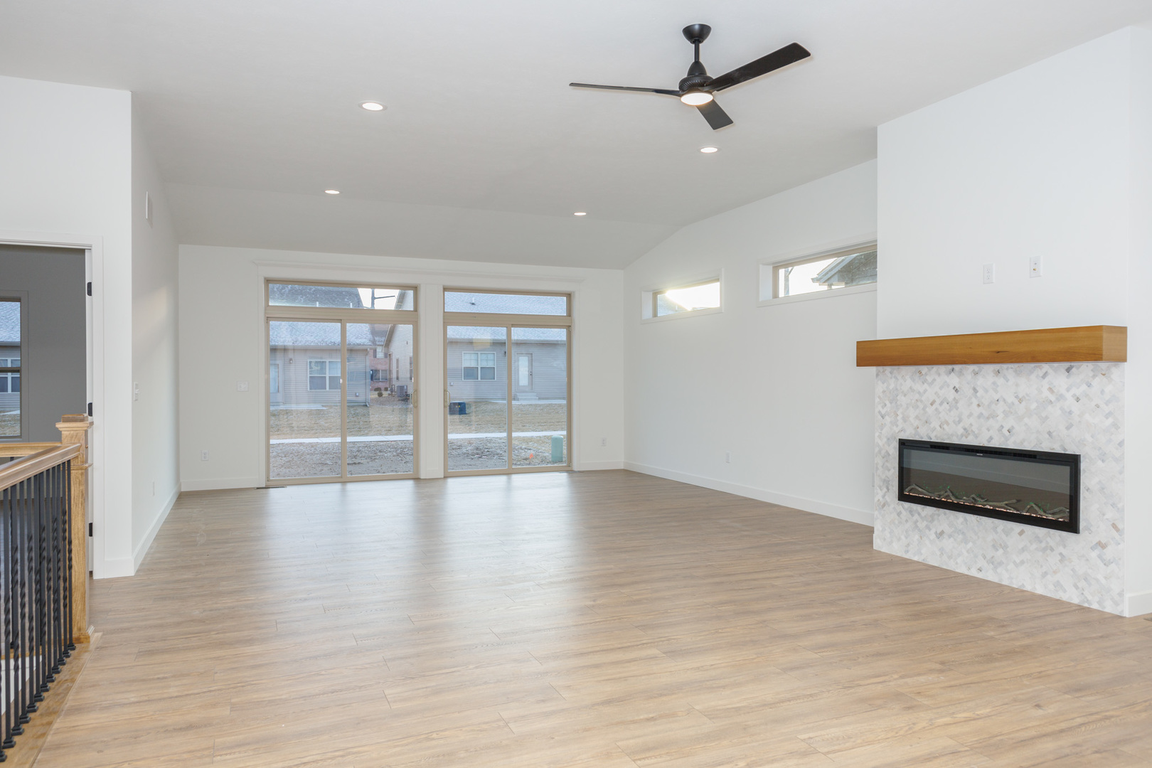 1912 Dunraven Road Bloomington, IL 61704 - Photo 15 of 38 Gallery Image 15