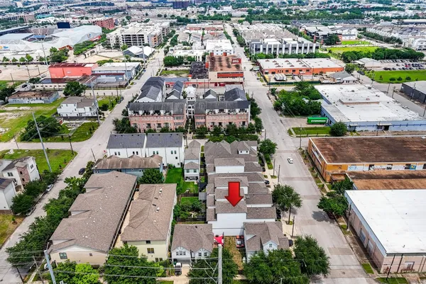 $3,600 | 1122 Live Oak Street, Houston, TX 77003