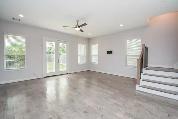 $3,600 | 1122 Live Oak Street, Houston, TX 77003