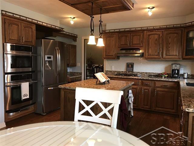 7321 Maple Road Frankenmuth, MI 48734 - Photo 7 of 23 31316403-6.JPG