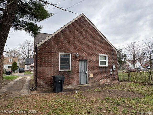 16554 Coyle Street Detroit, MI 48235 - Photo 3 of 21