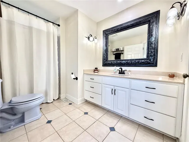 $355,000 | 25687 Magnolia Circle, Maryville, MO 64468