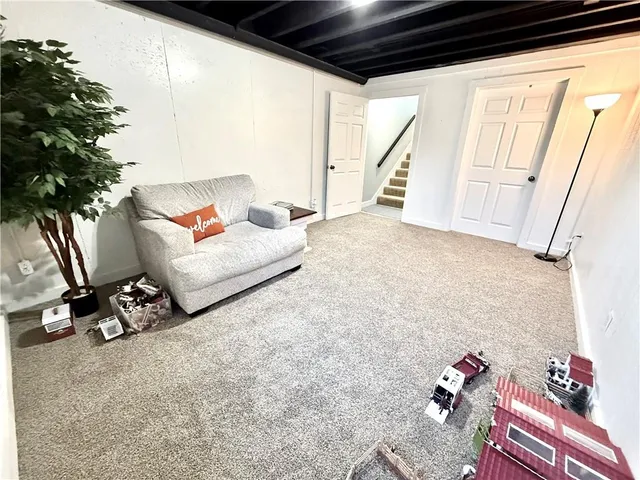 $355,000 | 25687 Magnolia Circle, Maryville, MO 64468