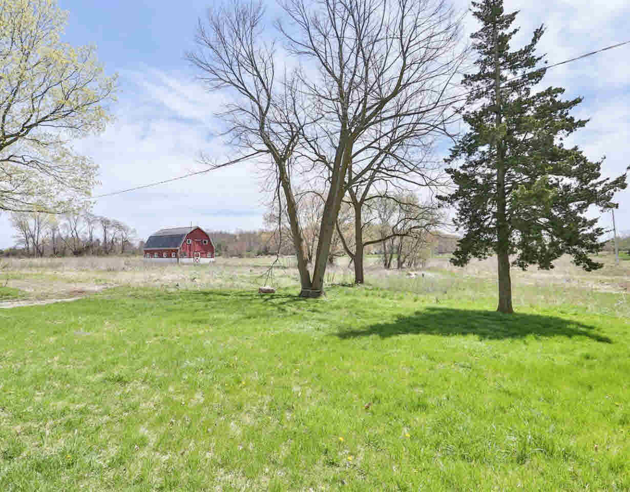 10033 Potter Road Flushing, MI 48433 - Photo 2 of 8 21286221-1.JPG