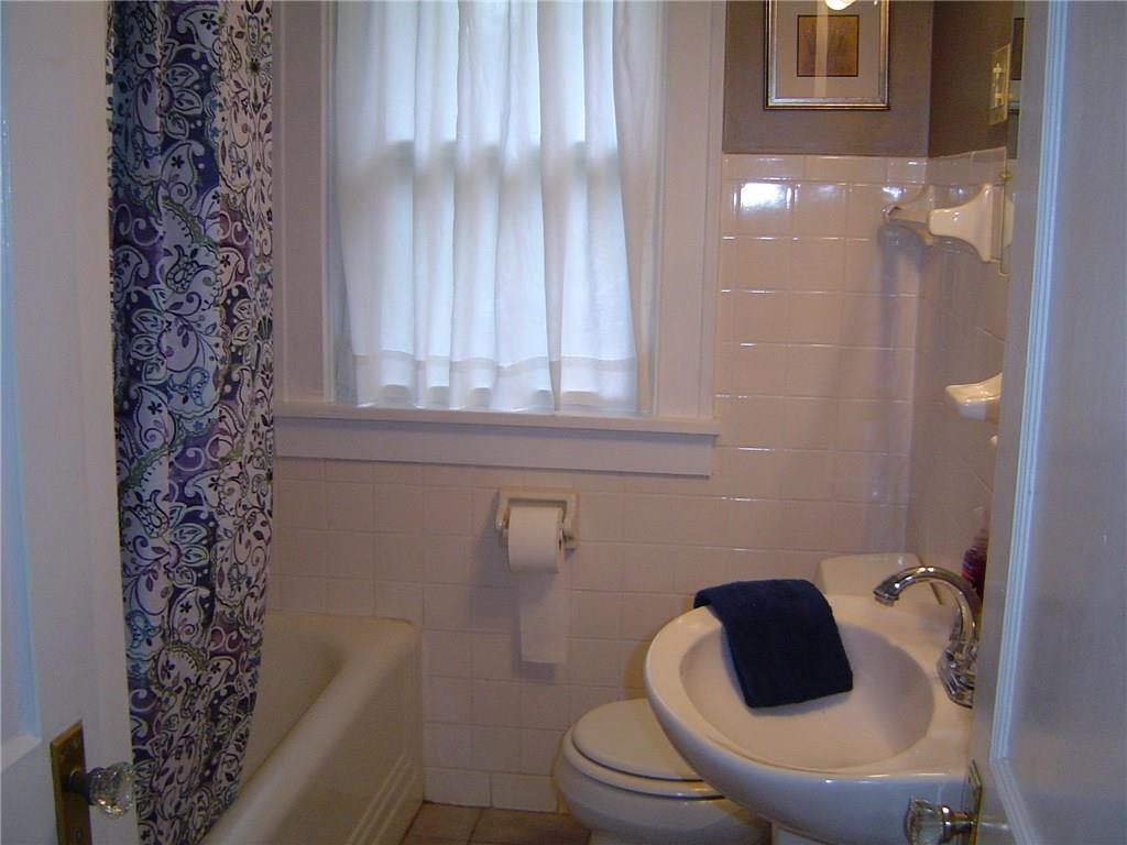 3300 Tuscarawas Road Beaver, PA 15009 - Photo 15 of 20 White, bright bathroom!