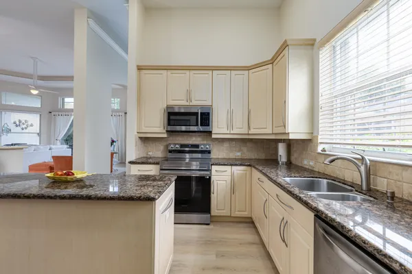 $675,000 | 8962 Torcello Way, Boynton Beach, FL 33472