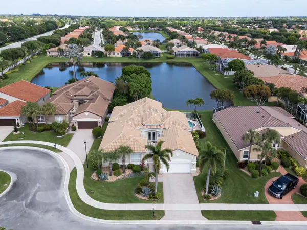 $675,000 | 8962 Torcello Way, Boynton Beach, FL 33472