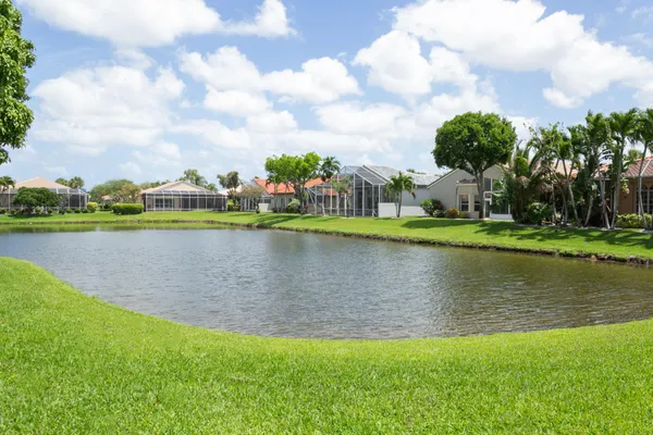 $675,000 | 8962 Torcello Way, Boynton Beach, FL 33472