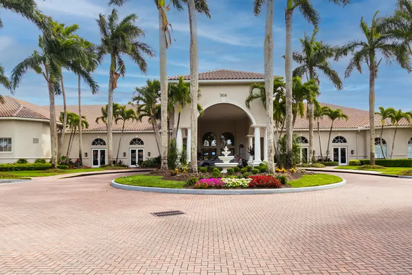 $675,000 | 8962 Torcello Way, Boynton Beach, FL 33472