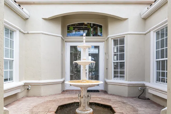 $675,000 | 8962 Torcello Way, Boynton Beach, FL 33472
