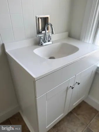 $379,000 | 310 North Dupont Road, Wilmington, DE 19804