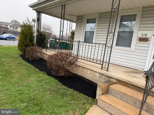 $379,000 | 310 North Dupont Road, Wilmington, DE 19804