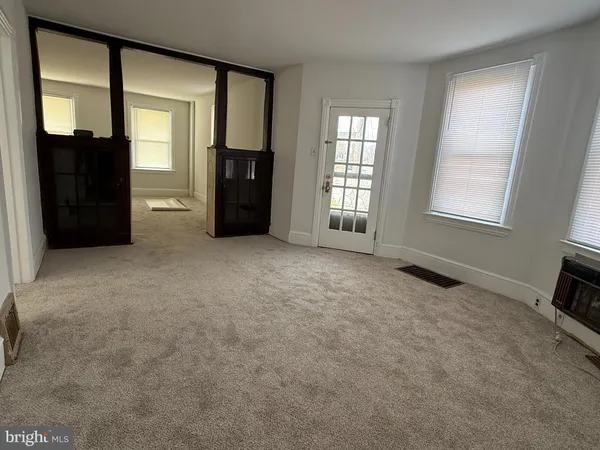 $379,000 | 310 North Dupont Road, Wilmington, DE 19804