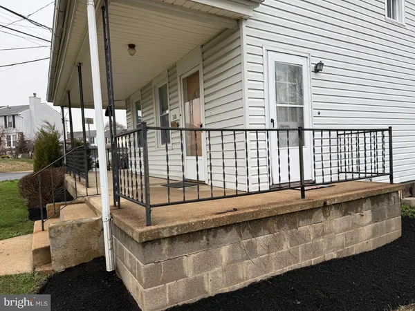 $379,000 | 310 North Dupont Road, Wilmington, DE 19804