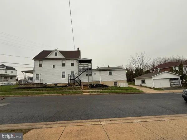 $379,000 | 310 North Dupont Road, Wilmington, DE 19804