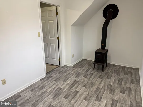 $379,000 | 310 North Dupont Road, Wilmington, DE 19804