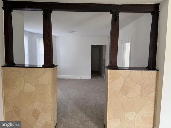 $379,000 | 310 North Dupont Road, Wilmington, DE 19804