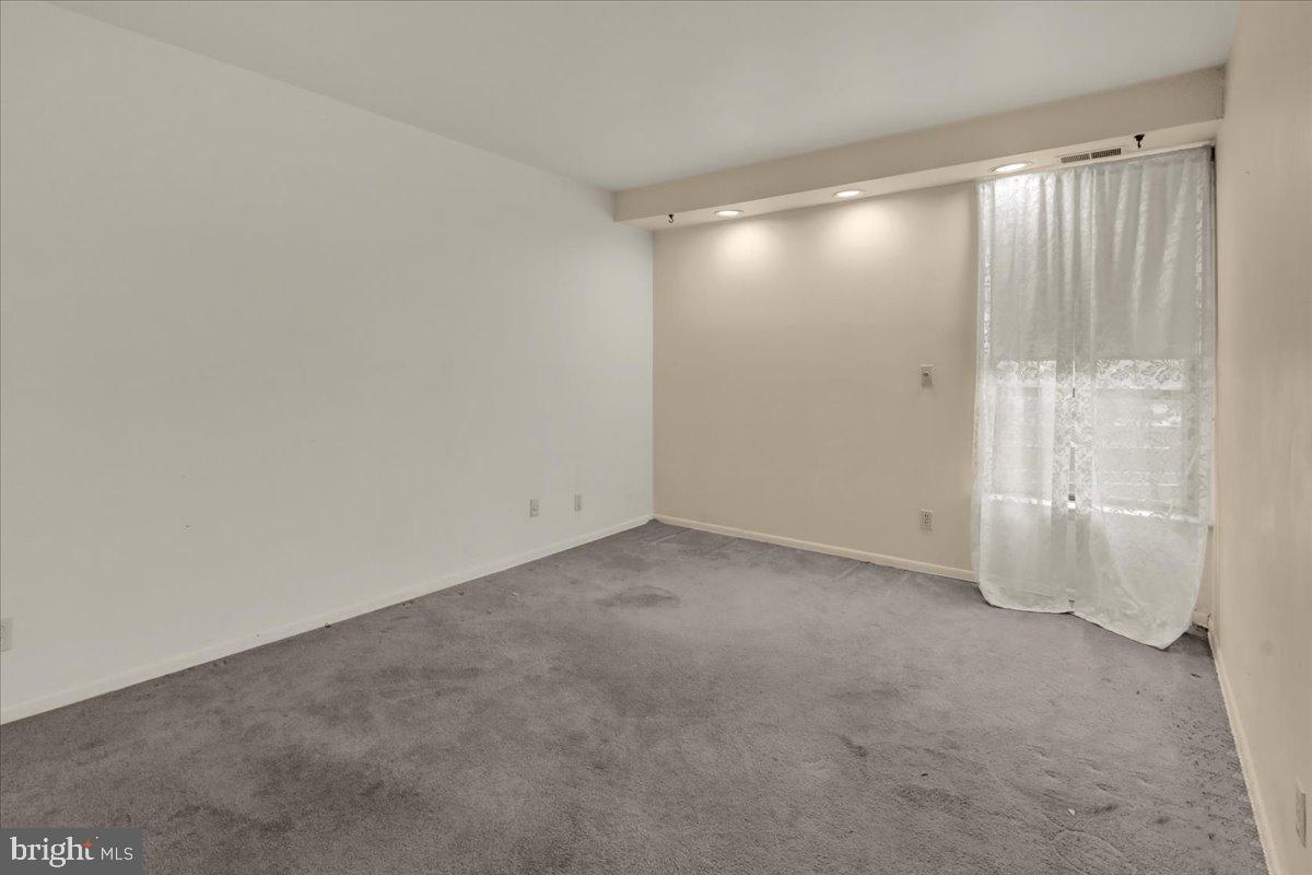 7 Fairway Road Reading, PA 19607 - Photo 11 of 20 a view of an empty room