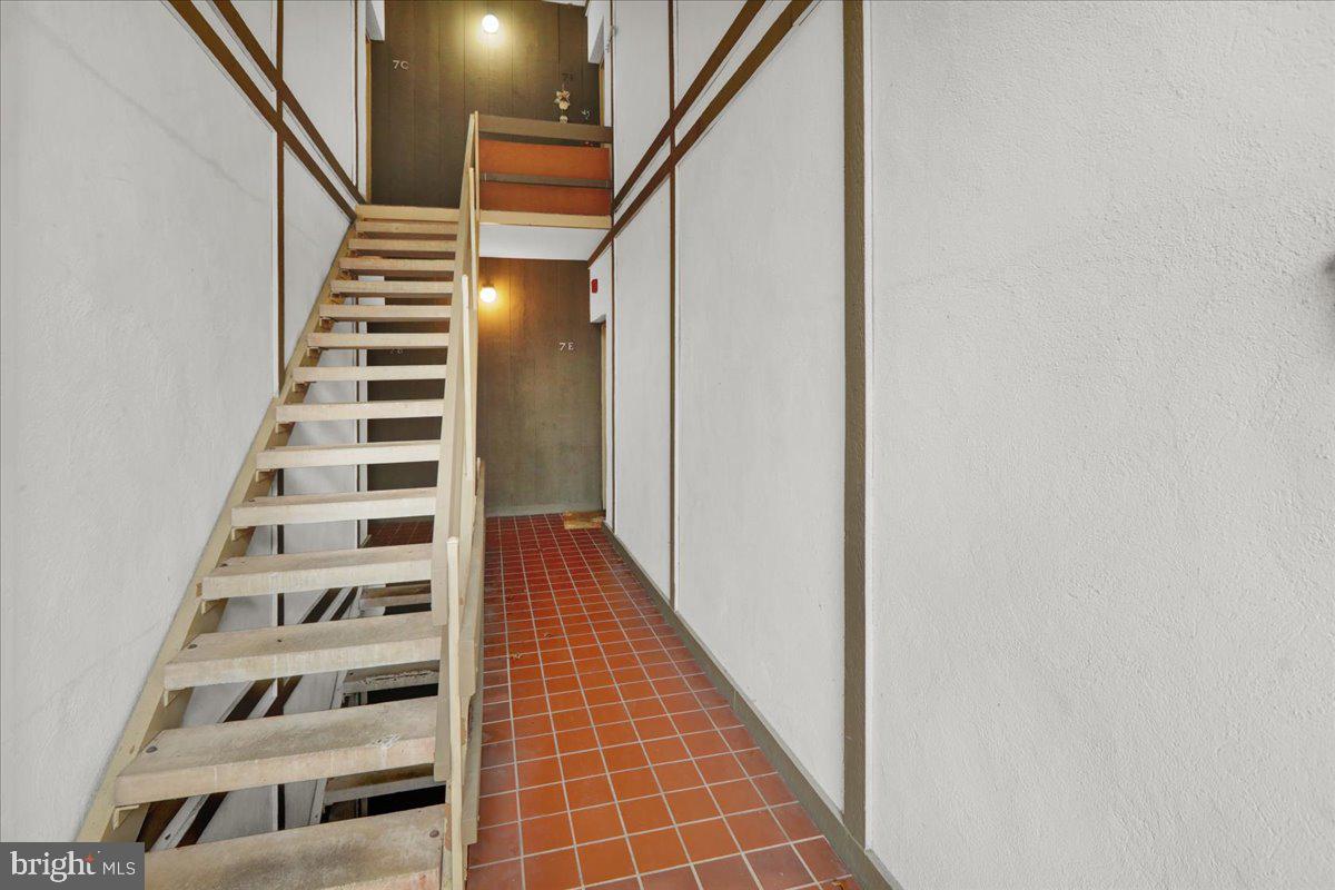 7 Fairway Road Reading, PA 19607 - Photo 2 of 20 a view of a hallway with front door