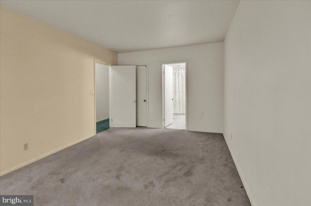 7 Fairway Road Reading, PA 19607 - Photo 10 of 20 a view of an empty room and closet area