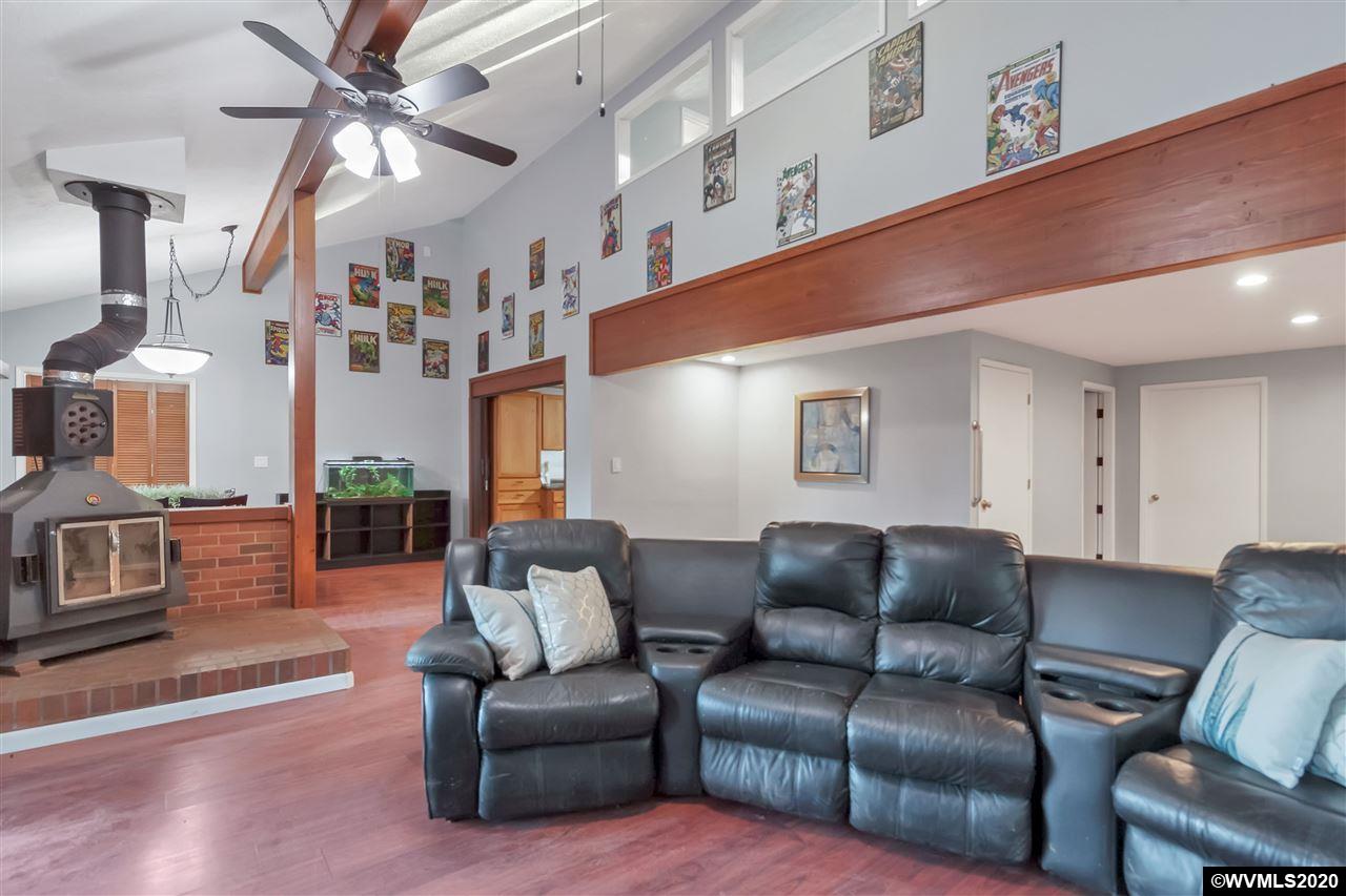 6691 Macleay Road Southeast Salem, OR 97317 - Photo 13 of 38 Gallery Image 13