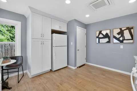 $365,000 | 2321 Howe Avenue, Sacramento, CA 95825