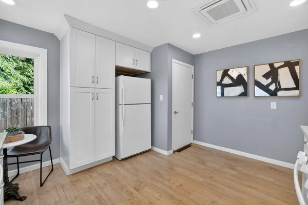 $365,000 | 2321 Howe Avenue, Sacramento, CA 95825