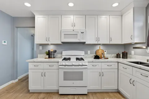 $365,000 | 2321 Howe Avenue, Sacramento, CA 95825