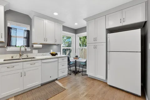 $365,000 | 2321 Howe Avenue, Sacramento, CA 95825