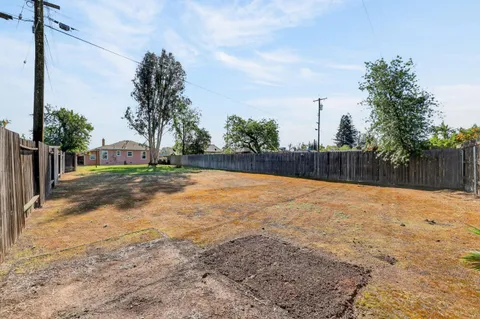 $365,000 | 2321 Howe Avenue, Sacramento, CA 95825