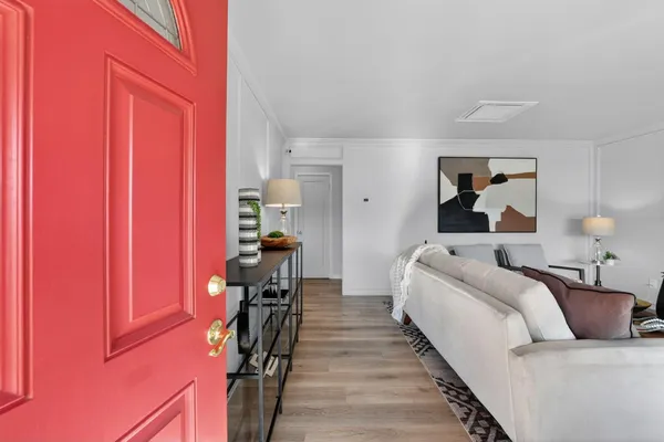 $365,000 | 2321 Howe Avenue, Sacramento, CA 95825