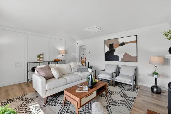 $365,000 | 2321 Howe Avenue, Sacramento, CA 95825