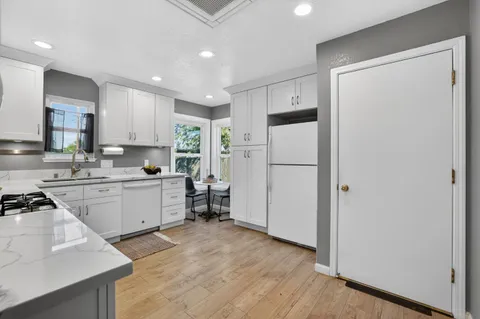 $365,000 | 2321 Howe Avenue, Sacramento, CA 95825