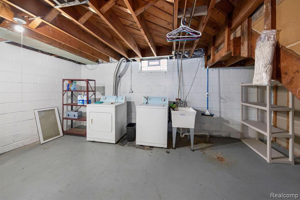 14748 Pennsylvania Road Southgate, MI 48195 - Photo 22 of 25 Gallery Image 22