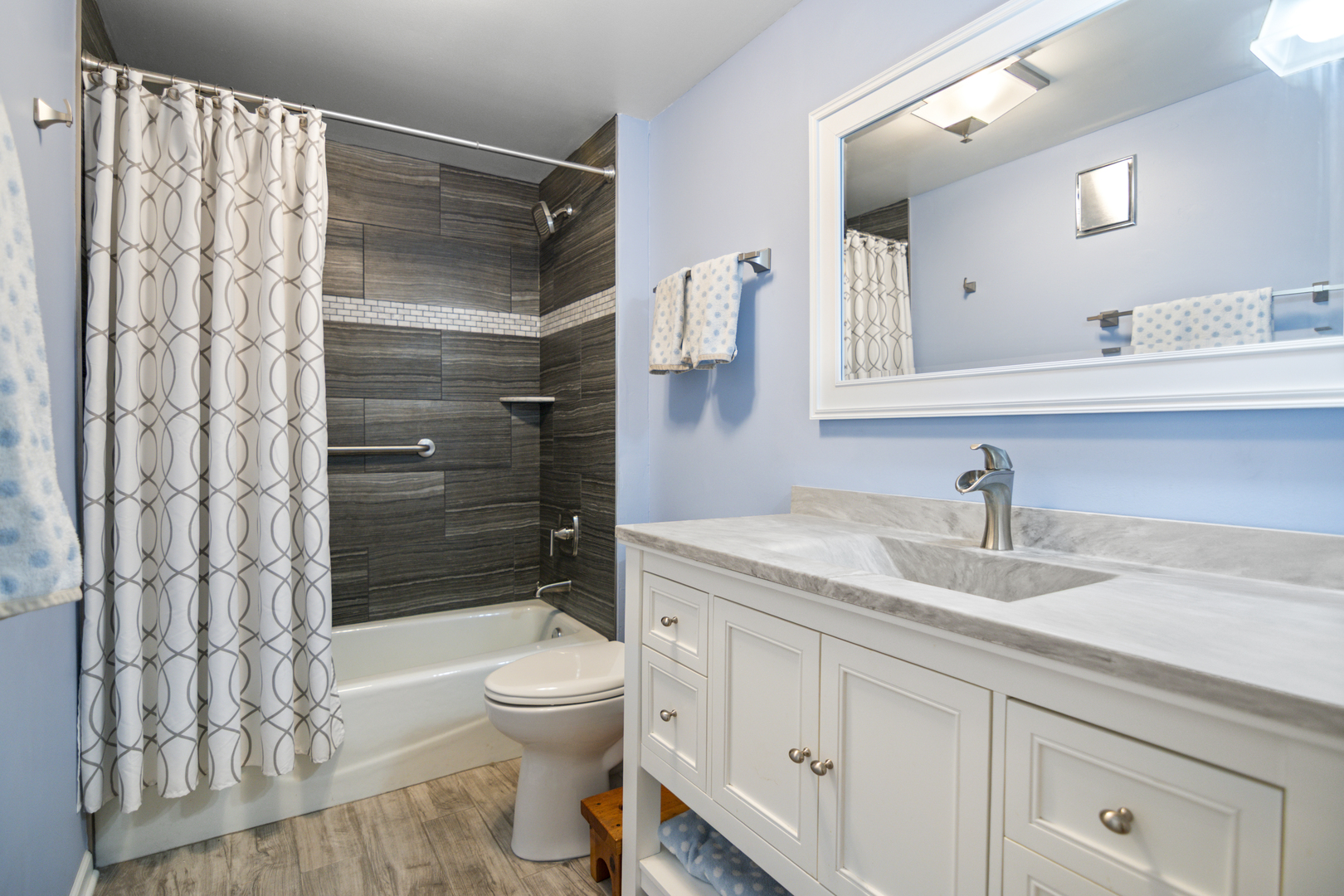 22 Park Lane, Unit 111 Park Ridge, IL 60068 - Photo 19 of 35