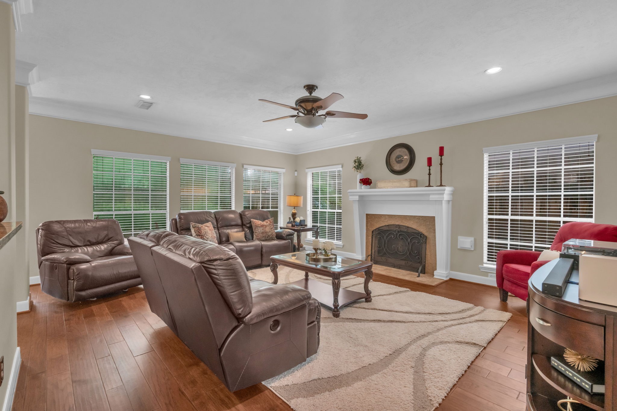 16318 Avenplace Road Tomball, TX 77377 - Photo 10 of 50
