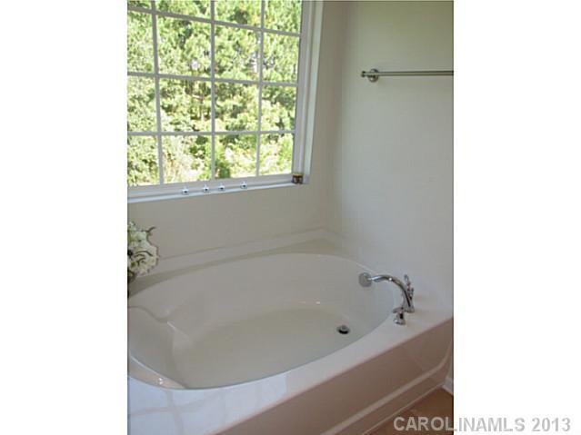 6937 Maricopa Road, Unit 268 Charlotte, NC 28277 - Photo 12 of 14 Gallery Image 12