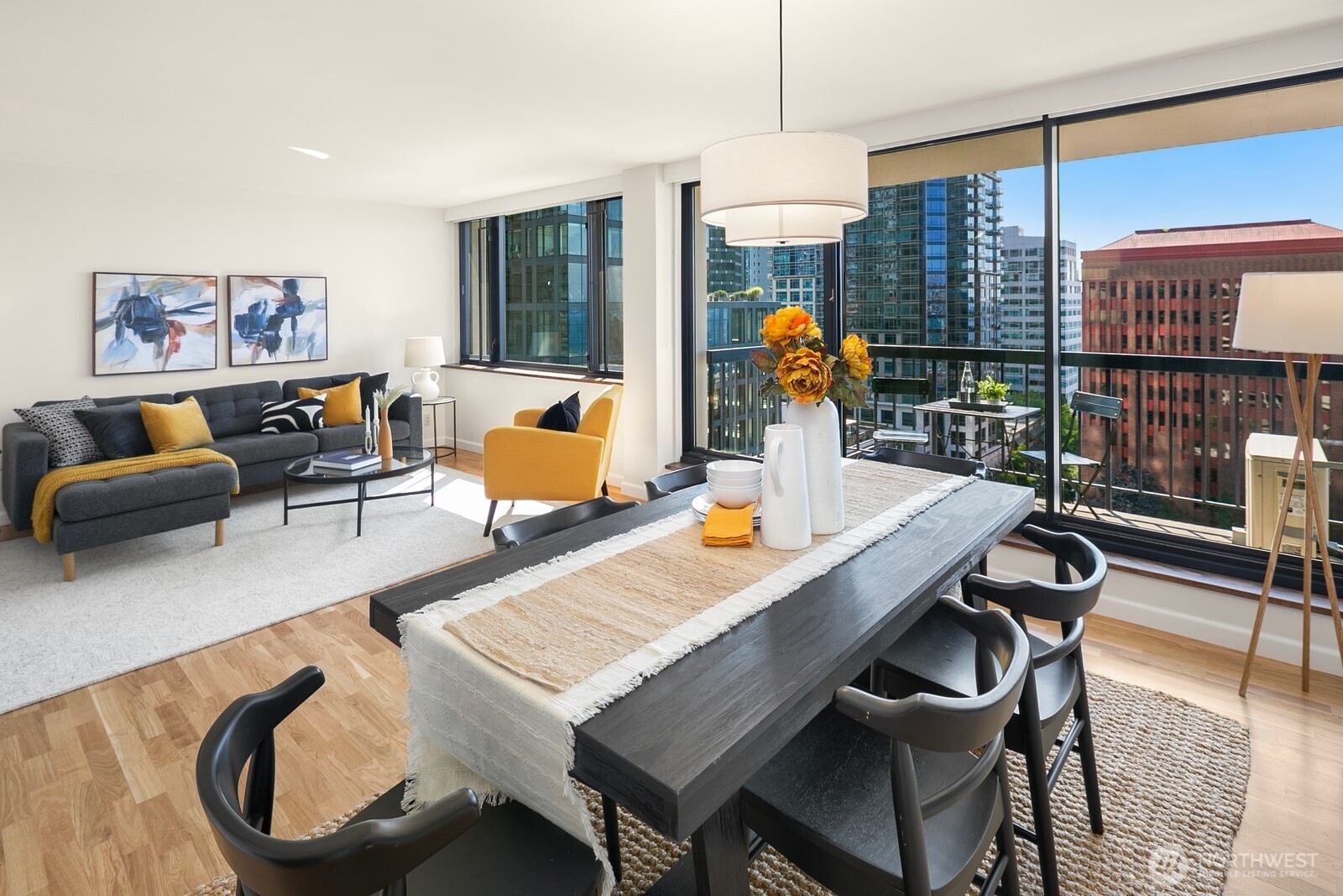 2100 3rd Avenue, Unit 1702 Seattle, WA 98121 - Photo 9 of 36