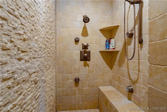 $950,000 | 4956 Shorewood Drive, Osage Beach, MO 65065