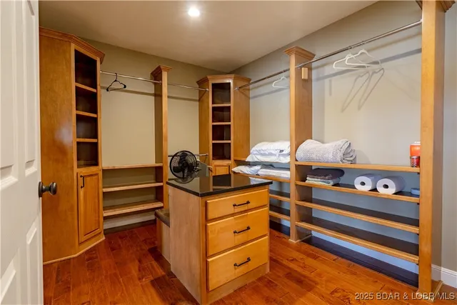 $950,000 | 4956 Shorewood Drive, Osage Beach, MO 65065