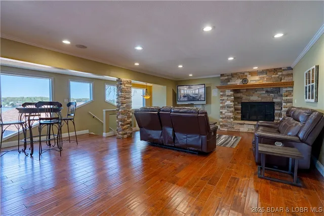 $950,000 | 4956 Shorewood Drive, Osage Beach, MO 65065