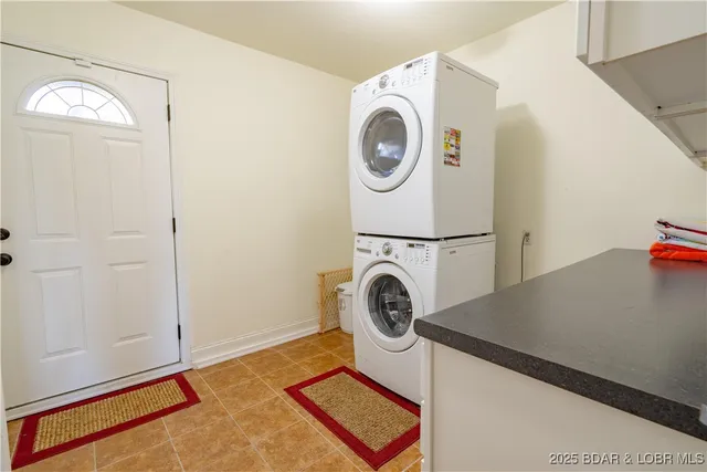 $950,000 | 4956 Shorewood Drive, Osage Beach, MO 65065