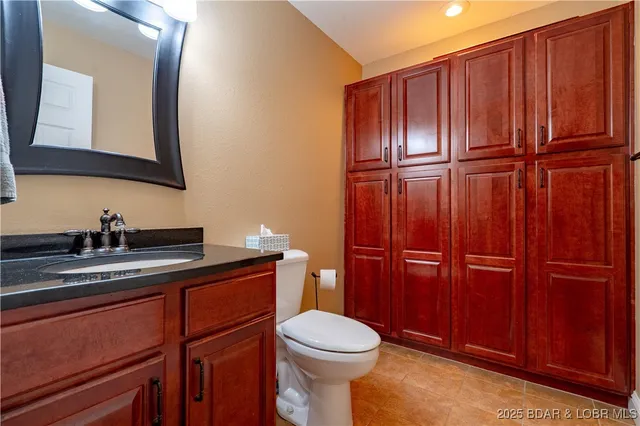 $950,000 | 4956 Shorewood Drive, Osage Beach, MO 65065