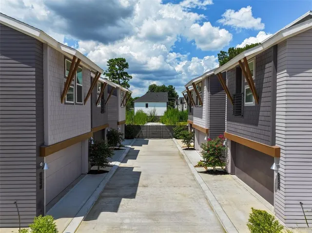 $2,500 | 862 Paul Quinn Street, Unit C, Houston, TX 77091