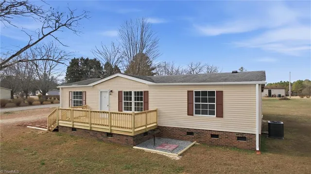 $199,000 | 53 Mountain View Drive, Taylorsville, NC 28681