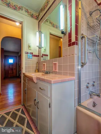 a view of a storage & utility room