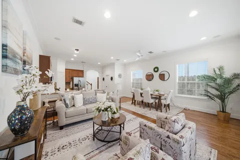 $539,000 | 1007 Kern Street, Houston, TX 77009