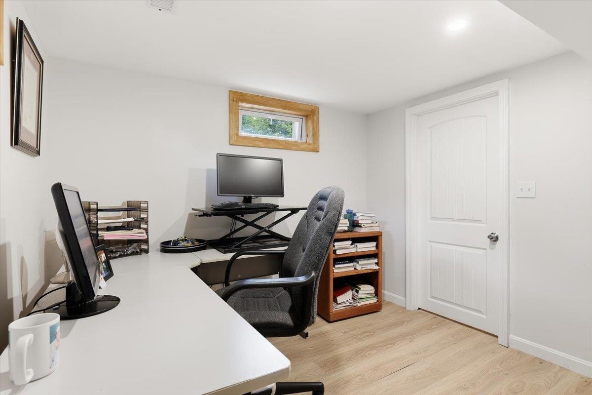 7 Hideaway Road Nashua, NH 03064 - Photo 33 of 46 Gallery Image 33