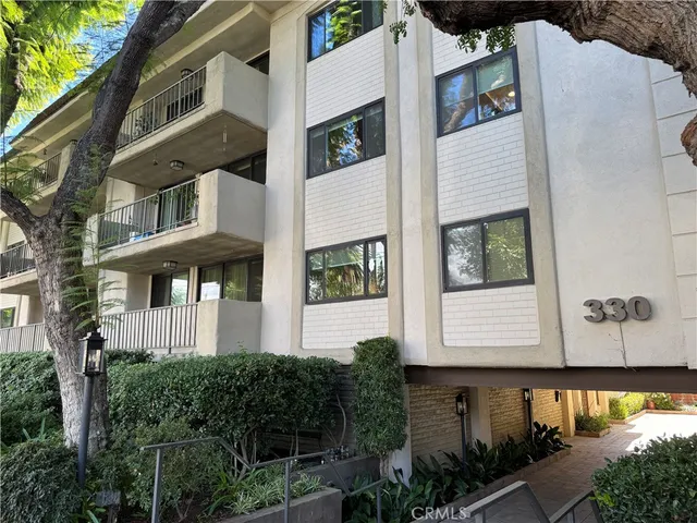 $699,000 | 330 West California Boulevard, Unit 203, Pasadena, CA 91105