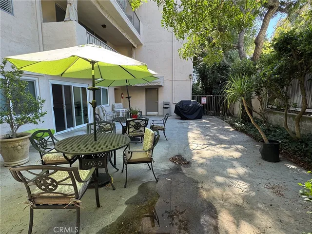 $699,000 | 330 West California Boulevard, Unit 203, Pasadena, CA 91105